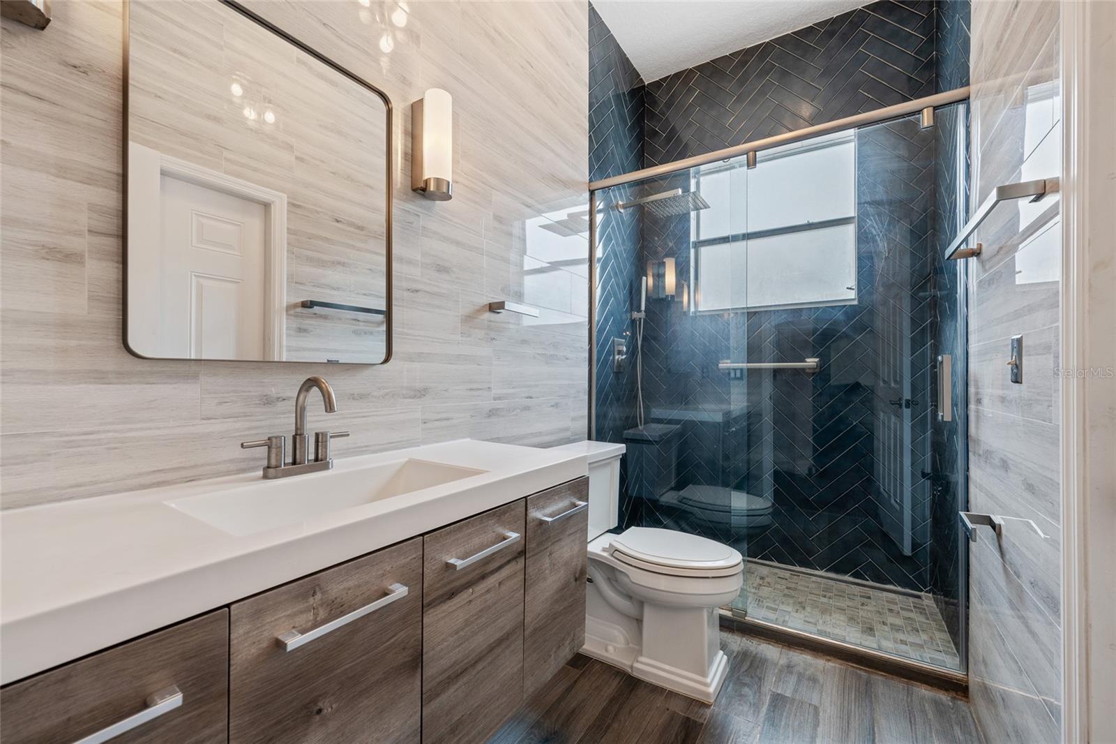 LANDINGS/LK GEORGE - Residential