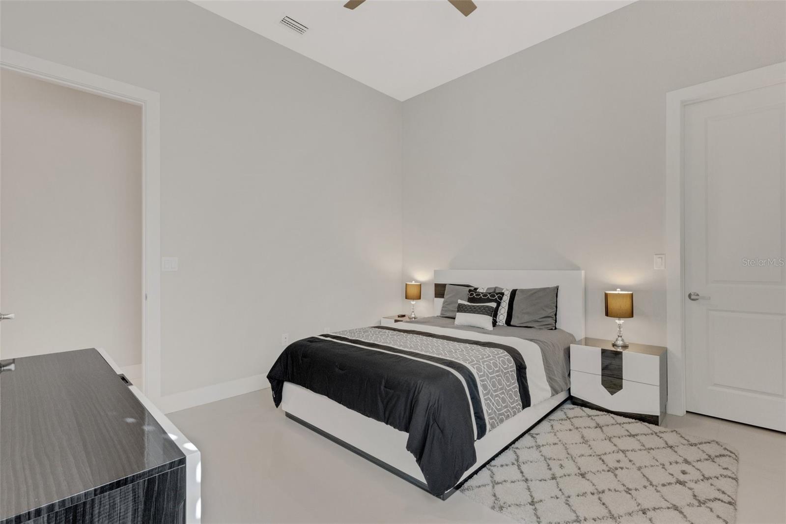 ARTISTRY PH 1A - Residential Lease