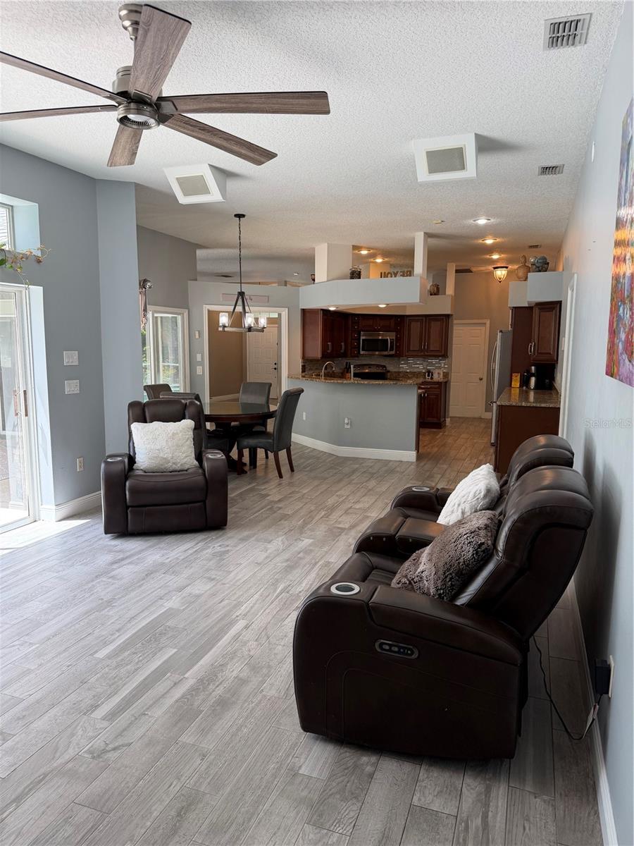 TRINITY OAKS INCREMENT M NORTH - Residential