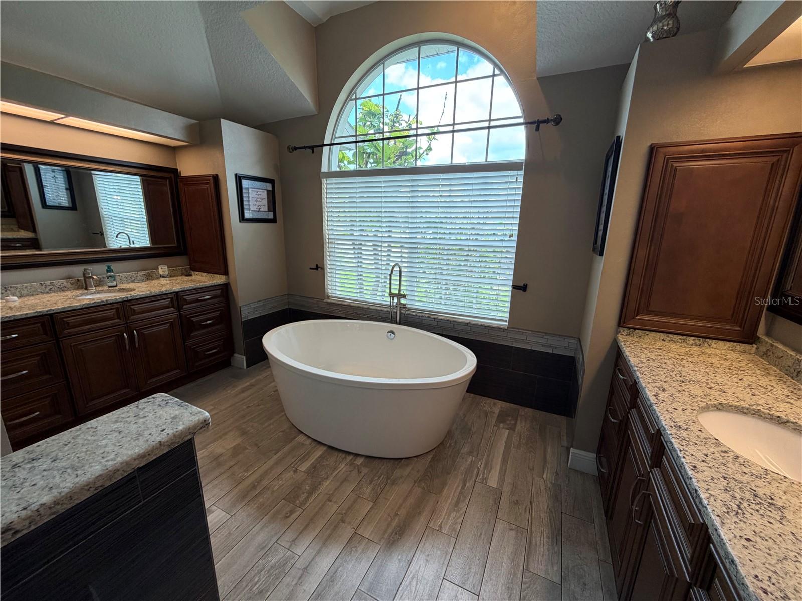 TRINITY OAKS INCREMENT M NORTH - Residential