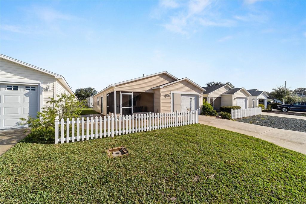 Photo of 2805 Burgos Drive, The Villages, FL 32162 (MLS # G5097602)