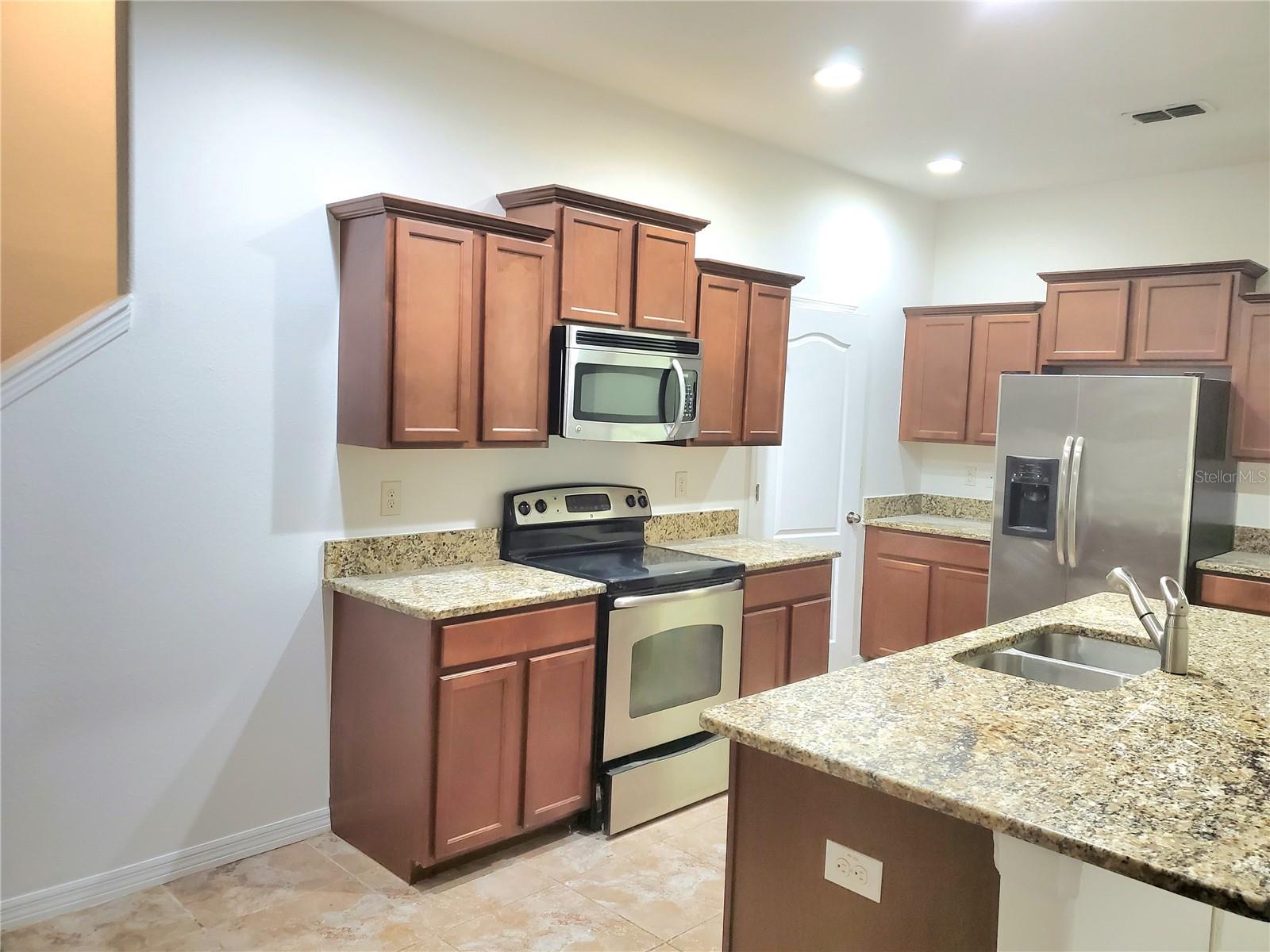 2044 HAWKS VIEW DRIVE