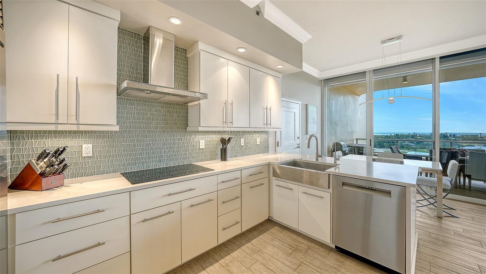 GRAND BAY 2 - Residential