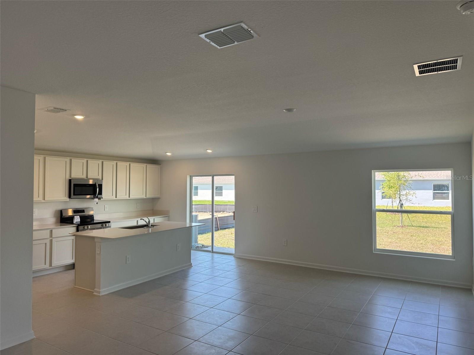 2704 PIONEER TRAIL