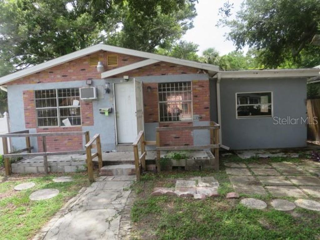 Photo of 1785 42nd Street S, St Petersburg, FL 33711 (MLS # TB8442332)