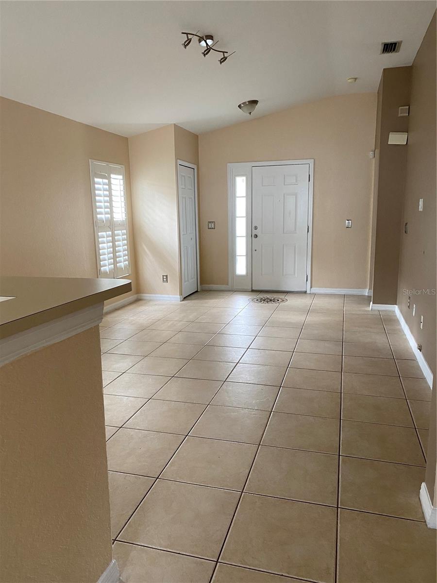 RIVERCREST PH 1B4 - Residential Lease