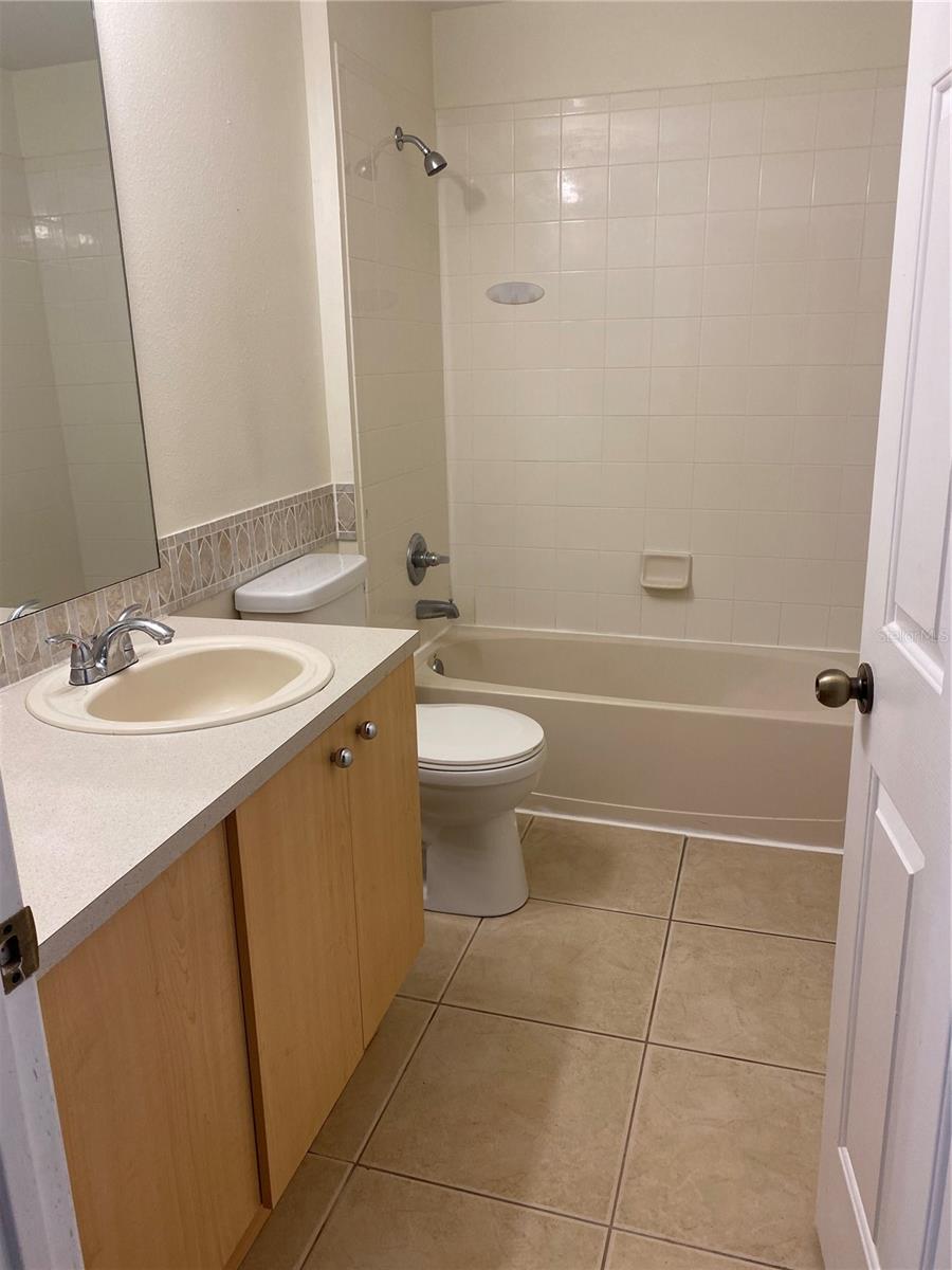 RIVERCREST PH 1B4 - Residential Lease