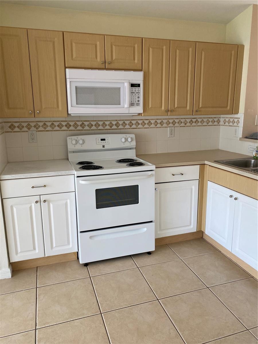 RIVERCREST PH 1B4 - Residential Lease