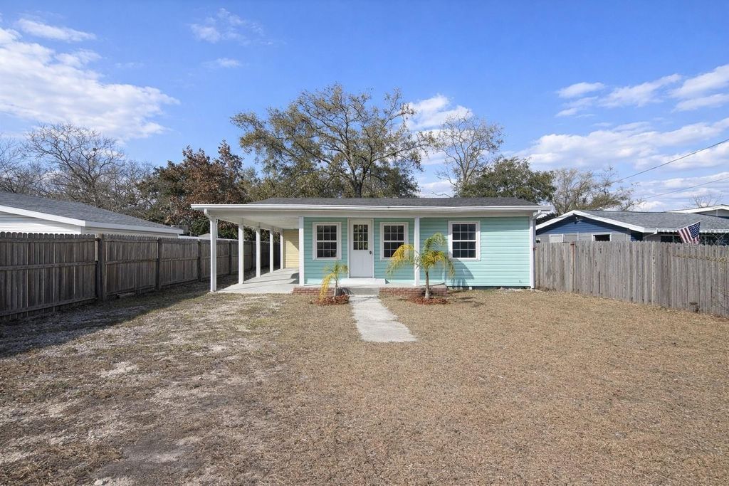 Photo of 503 Magnolia Avenue, Seffner, FL 33584 (MLS # S5144249)