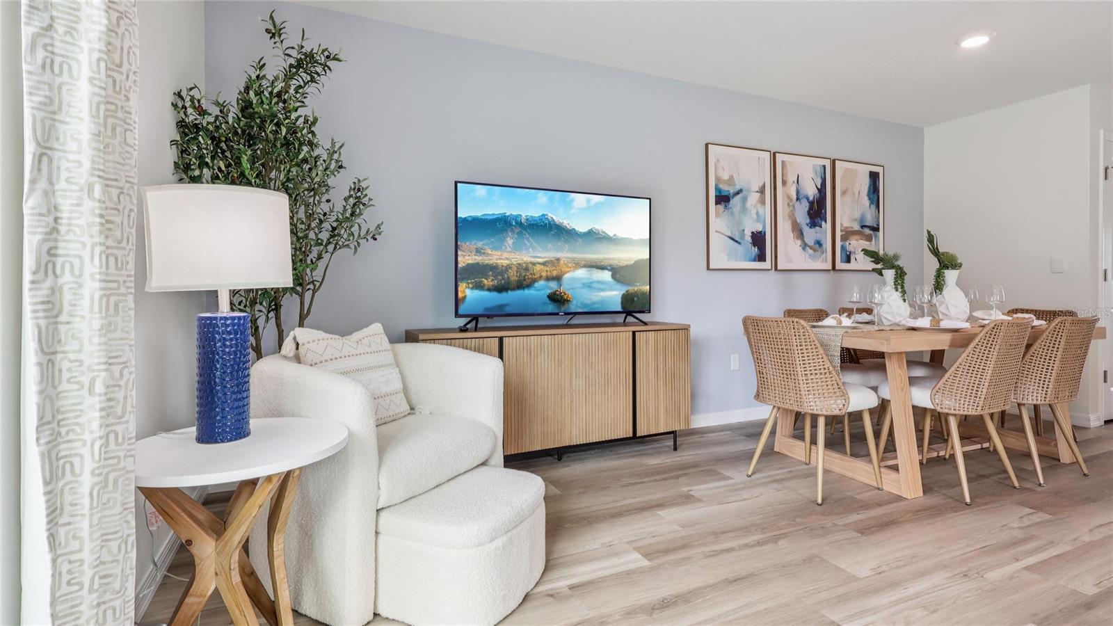 THE TOWNS AT LAUREL COMMONS - Residential