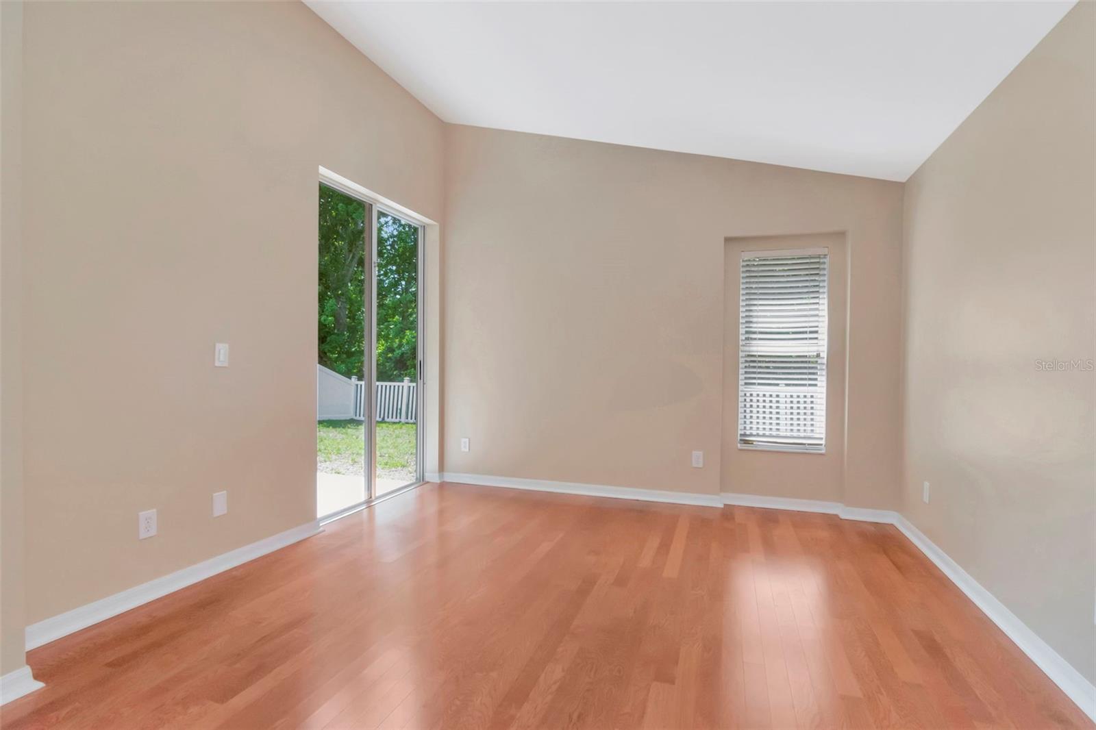 CONCORD STATION PH 01 UNITS C D E & F - Residential