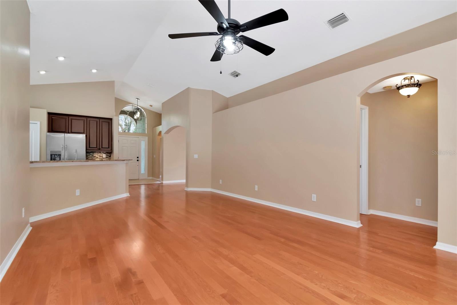 CONCORD STATION PH 01 UNITS C D E & F - Residential