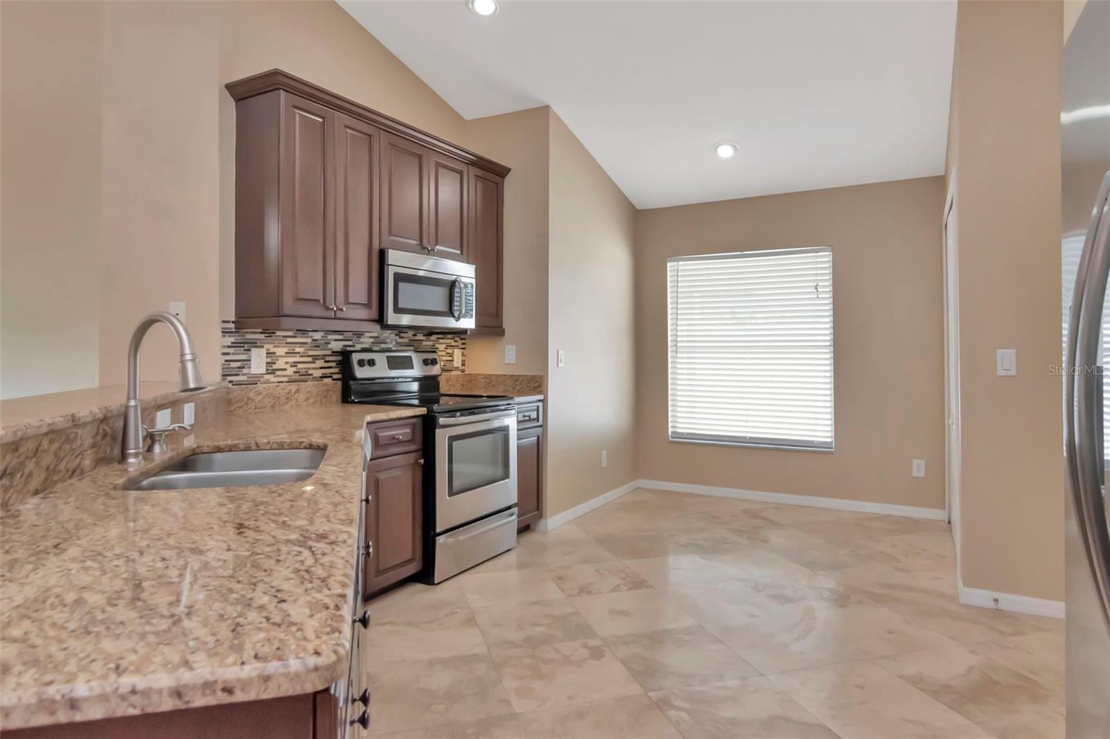 CONCORD STATION PH 01 UNITS C D E & F - Residential