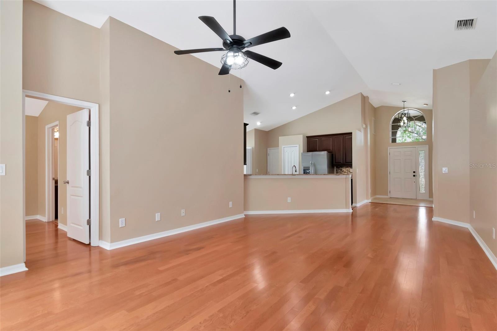 CONCORD STATION PH 01 UNITS C D E & F - Residential