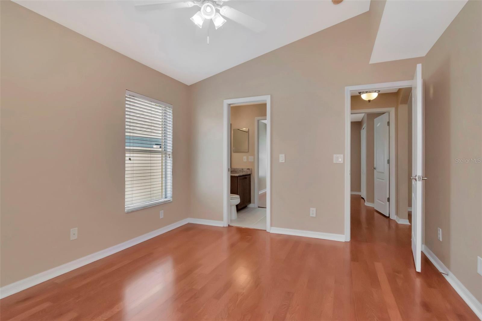 CONCORD STATION PH 01 UNITS C D E & F - Residential