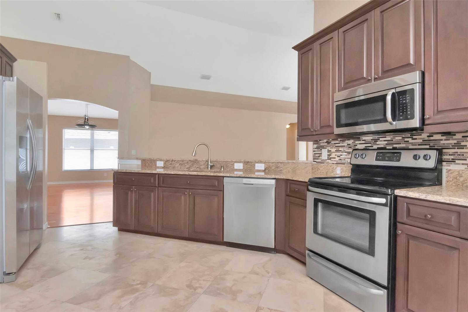 CONCORD STATION PH 01 UNITS C D E & F - Residential