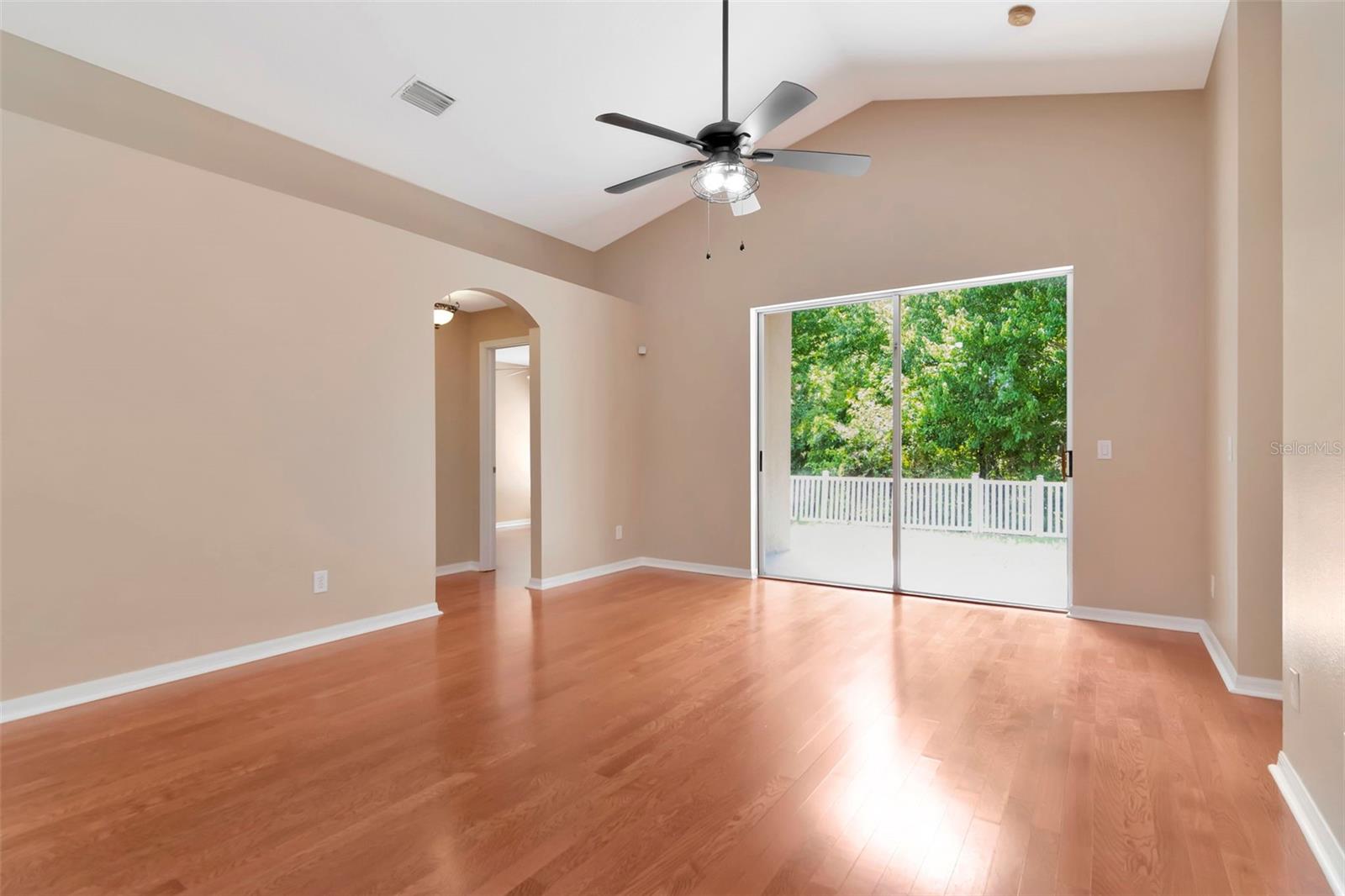 CONCORD STATION PH 01 UNITS C D E & F - Residential