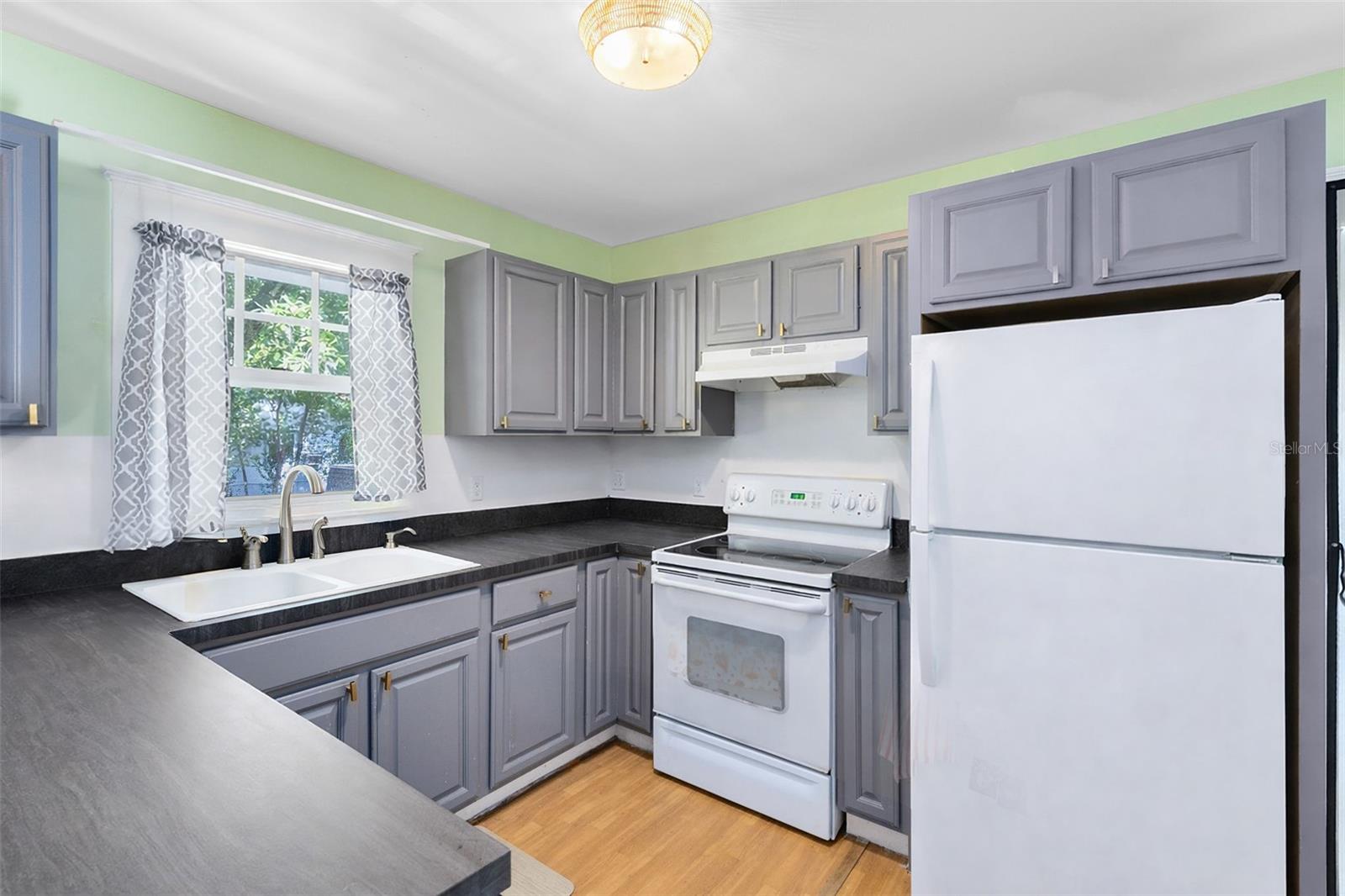 F T POYNTERS ADD - Residential