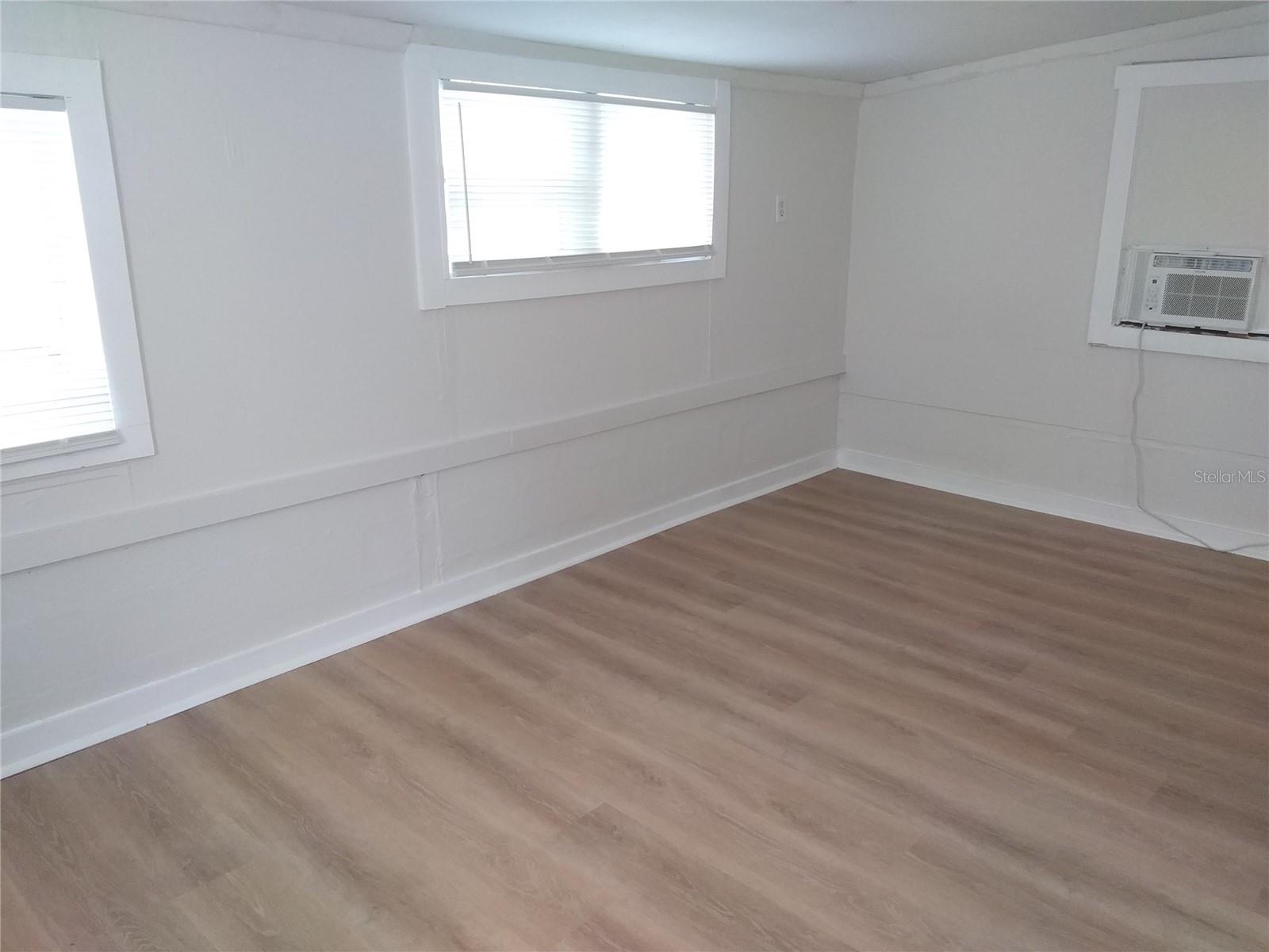 TAYLORS SUB - Residential Lease