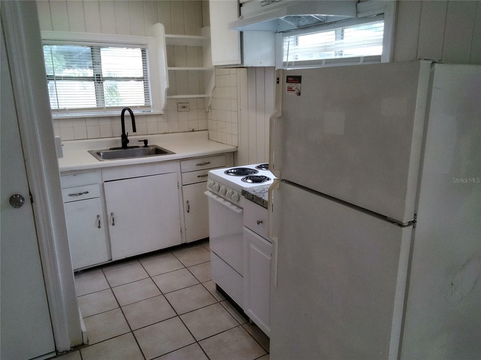 TAYLORS SUB - Residential Lease