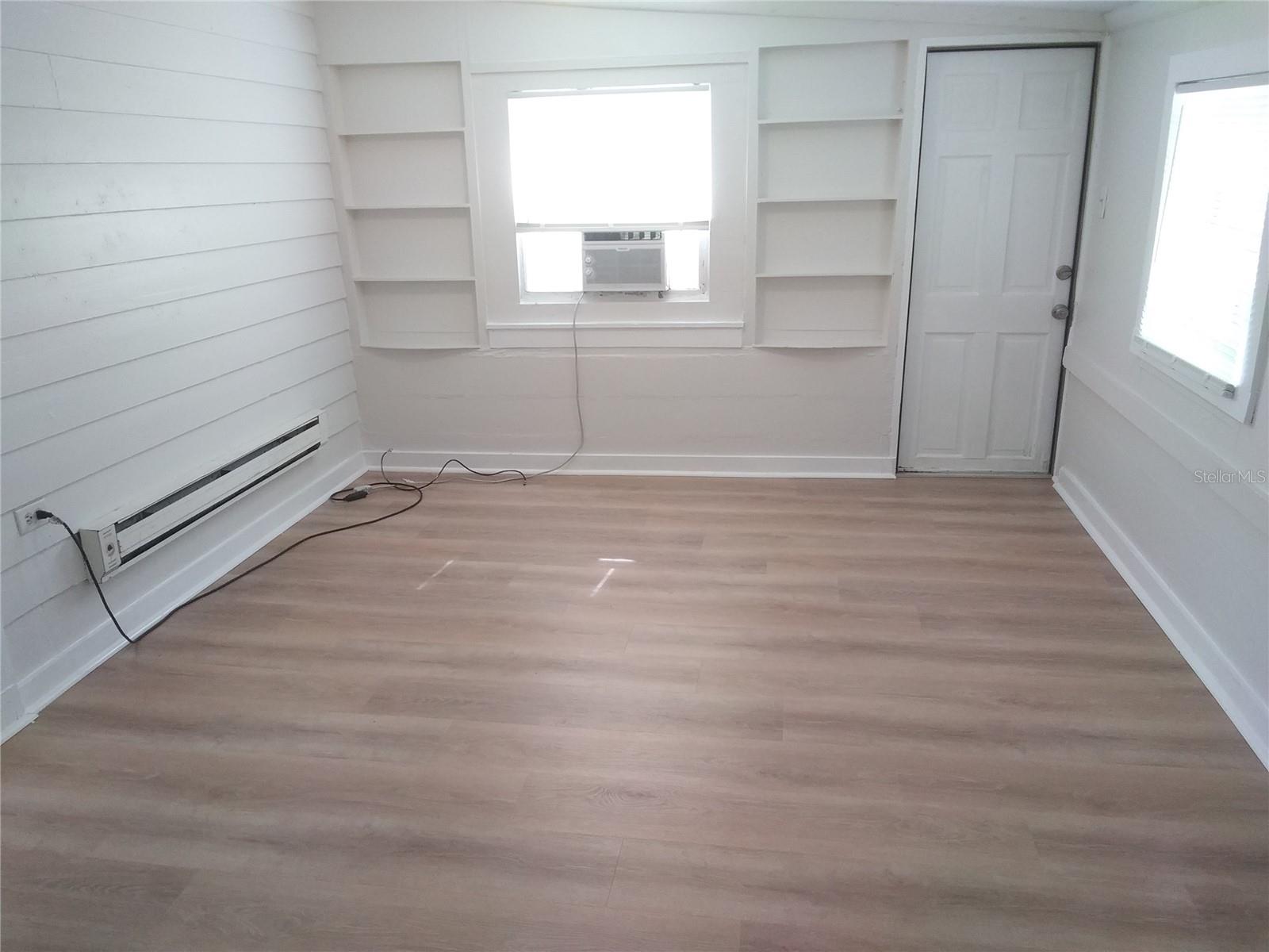 TAYLORS SUB - Residential Lease