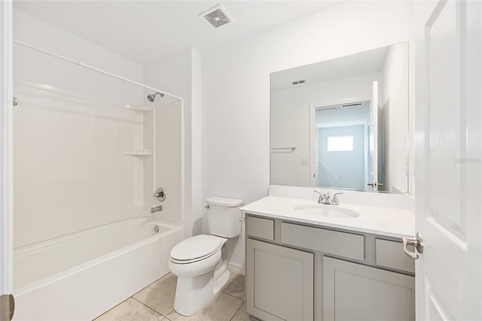 CALESA TOWNSHIP ROAN HILLS PH - Residential Lease