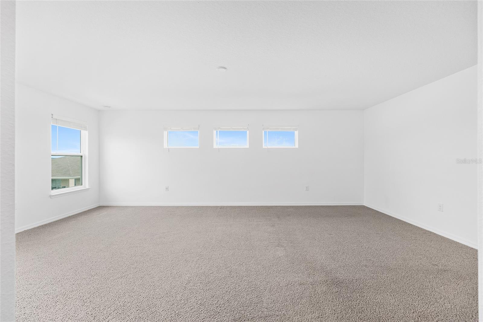 CALESA TOWNSHIP ROAN HILLS PH - Residential Lease