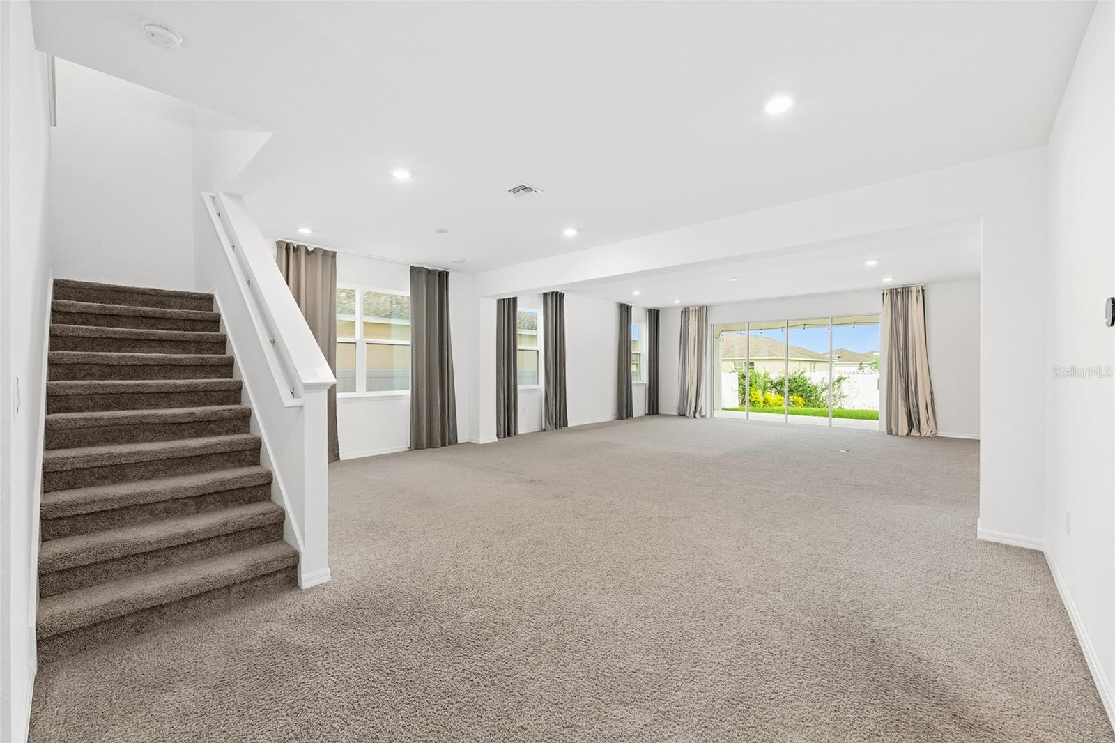 CALESA TOWNSHIP ROAN HILLS PH - Residential Lease