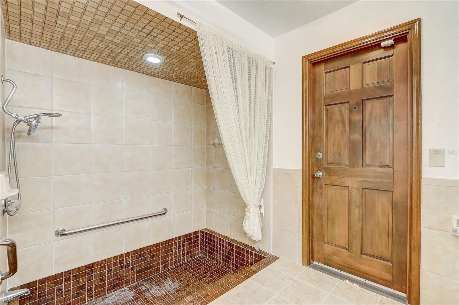 TUSCAWILLA UNIT 09-B - Residential