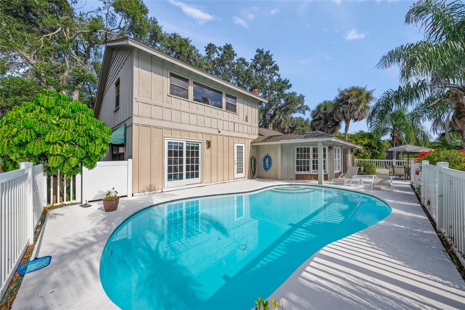 BENT TREE VILLAGE - Residential