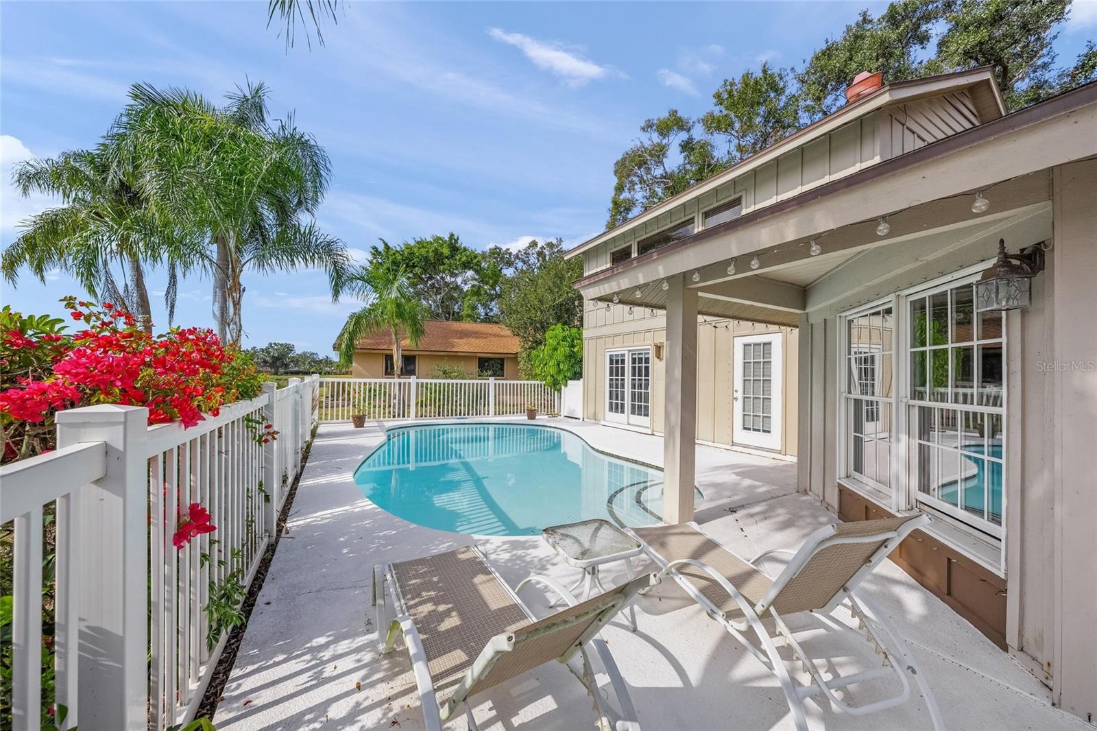 BENT TREE VILLAGE - Residential