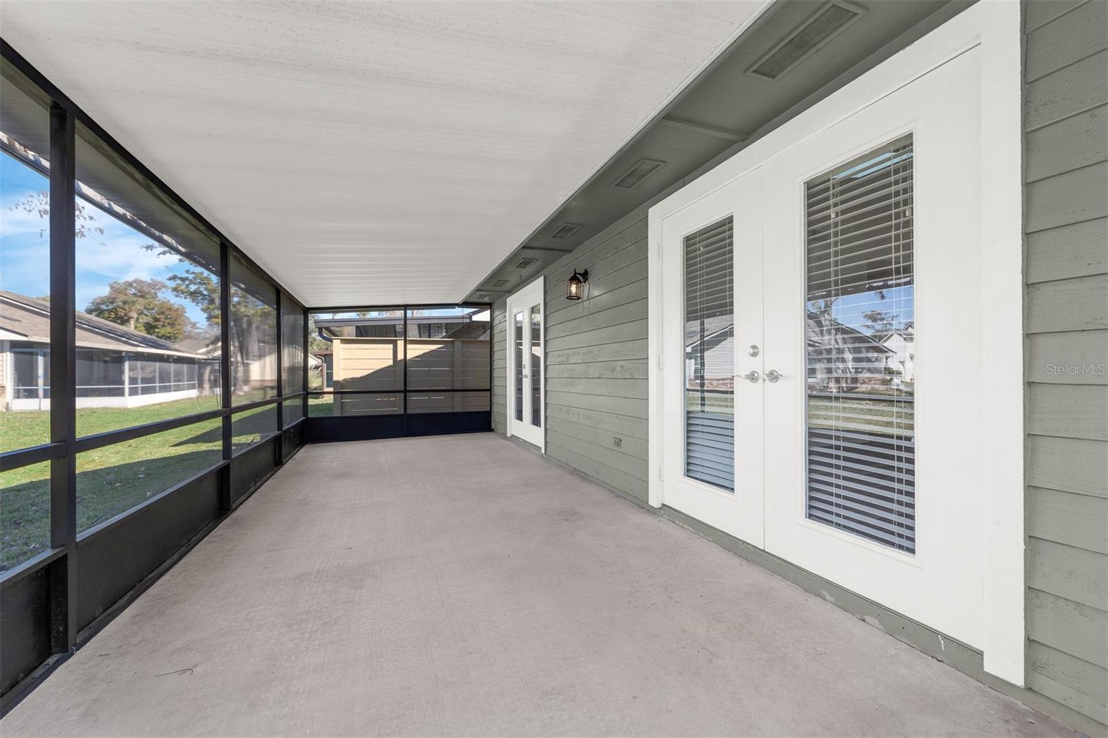 HAWKS LANDING AT PELICAN BAY CONDO PH 01-06 AMD 01 - Residential