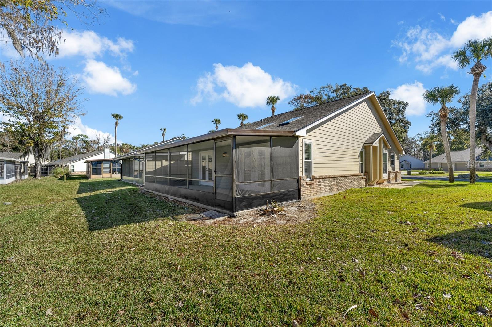 HAWKS LANDING AT PELICAN BAY CONDO PH 01-06 AMD 01 - Residential