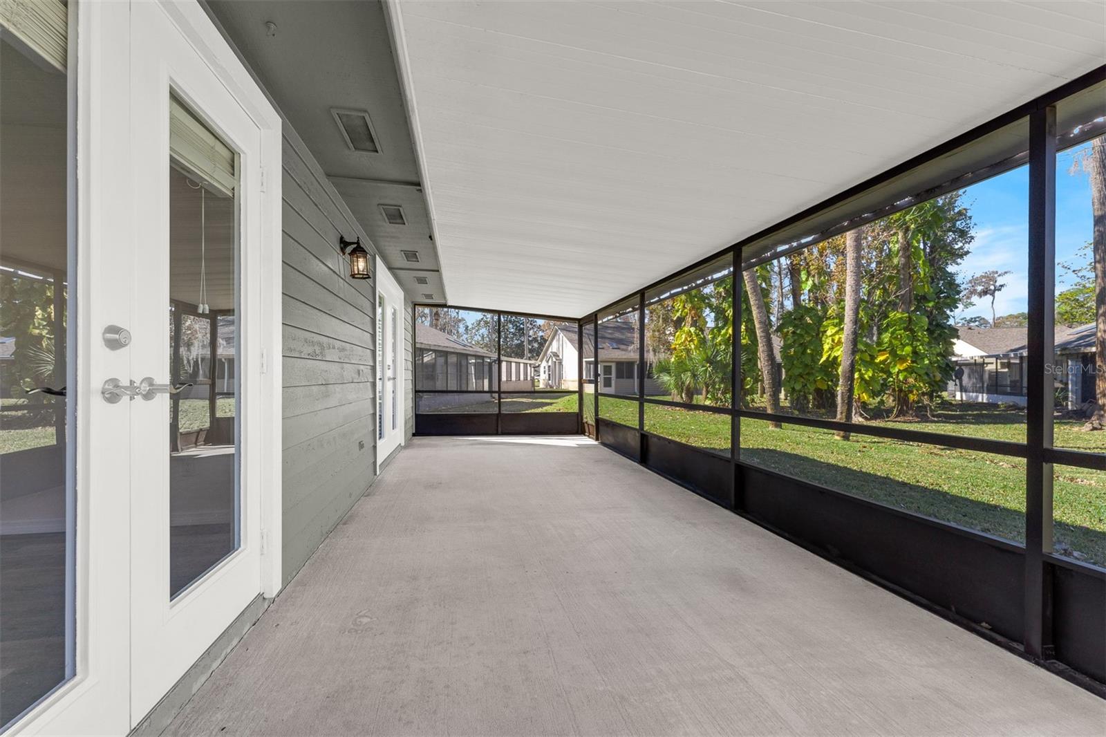 HAWKS LANDING AT PELICAN BAY CONDO PH 01-06 AMD 01 - Residential