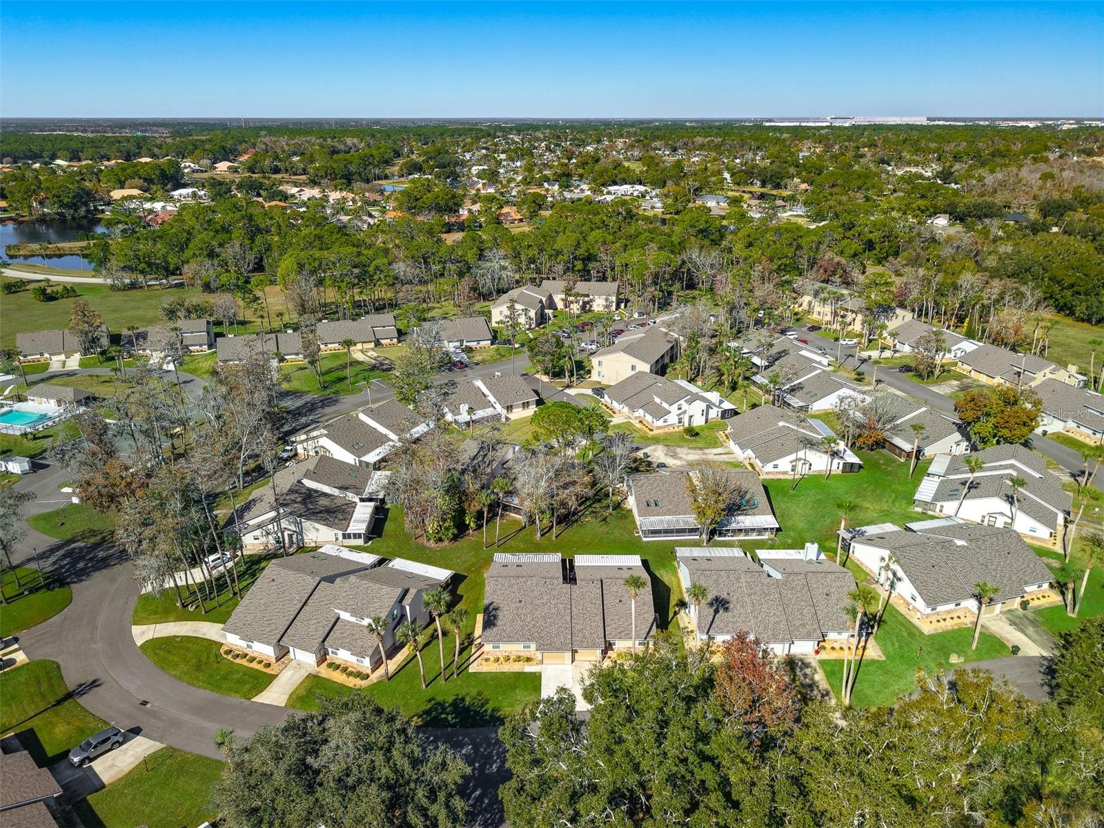 HAWKS LANDING AT PELICAN BAY CONDO PH 01-06 AMD 01 - Residential