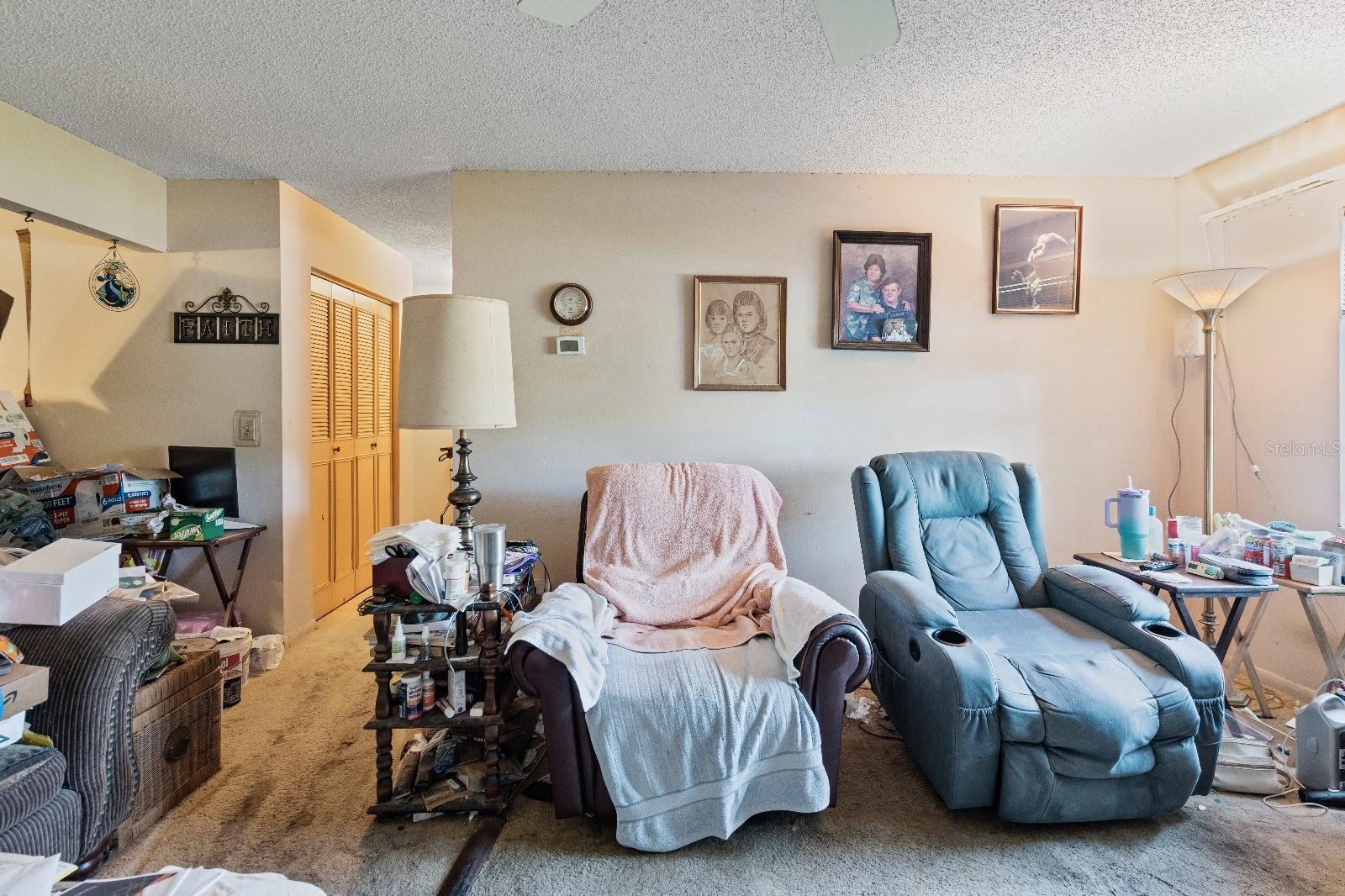 COQUINA HILLS 1ST ADD - Residential