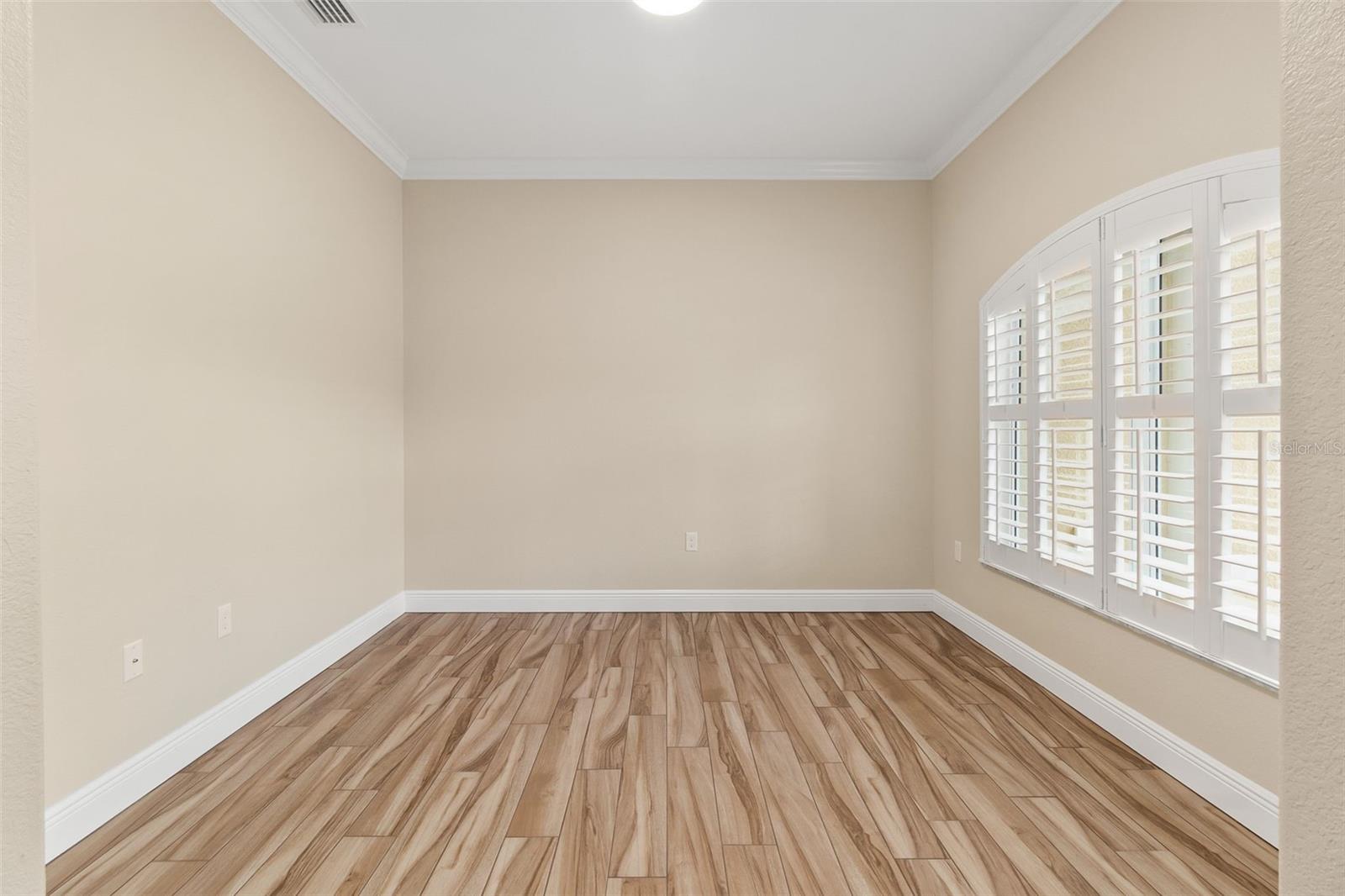 2479 GRANDVIEW DRIVE