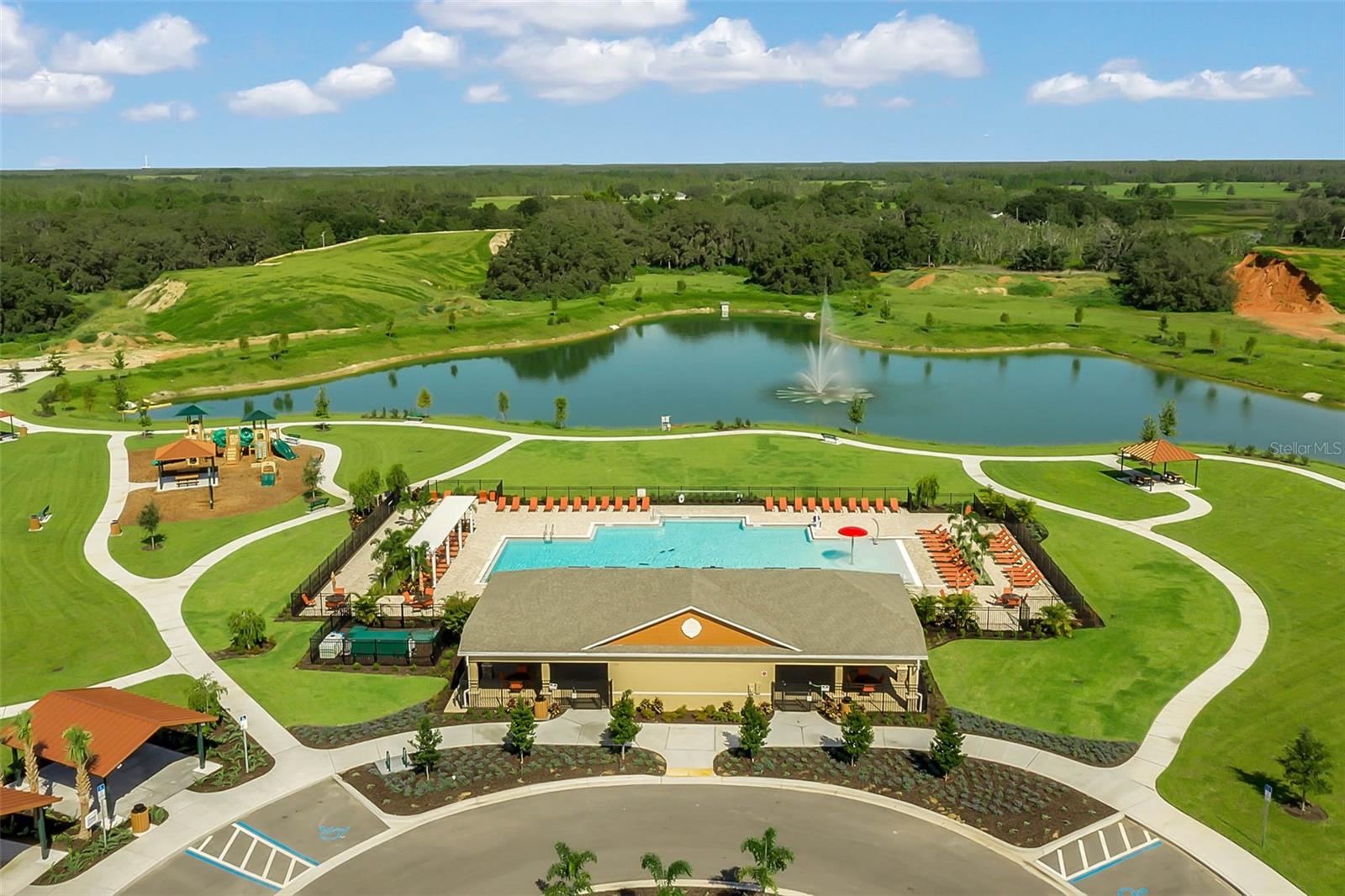 LAKE CHARLES RESIDENCE / CHARLES COVE - Residential