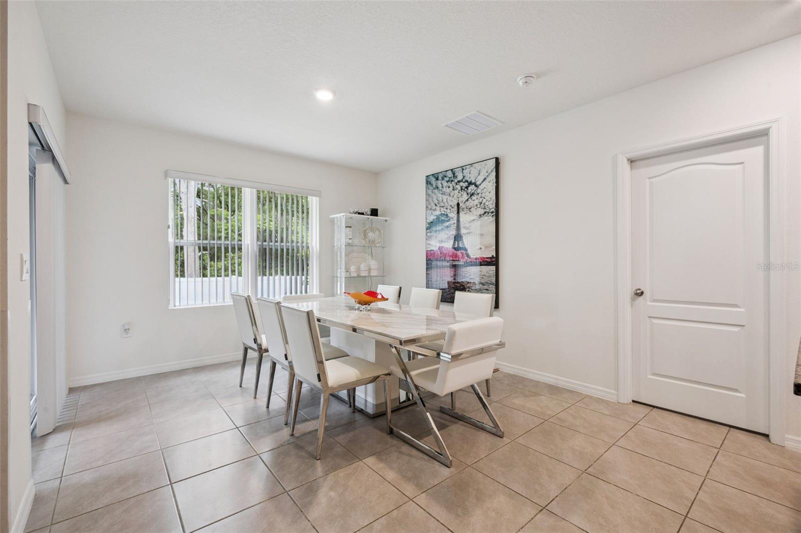 LAKE CHARLES RESIDENCE / CHARLES COVE - Residential