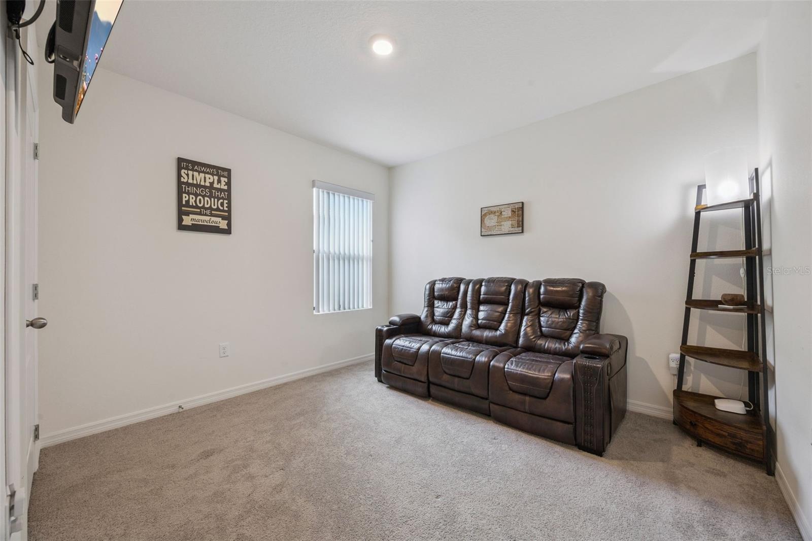 LAKE CHARLES RESIDENCE / CHARLES COVE - Residential