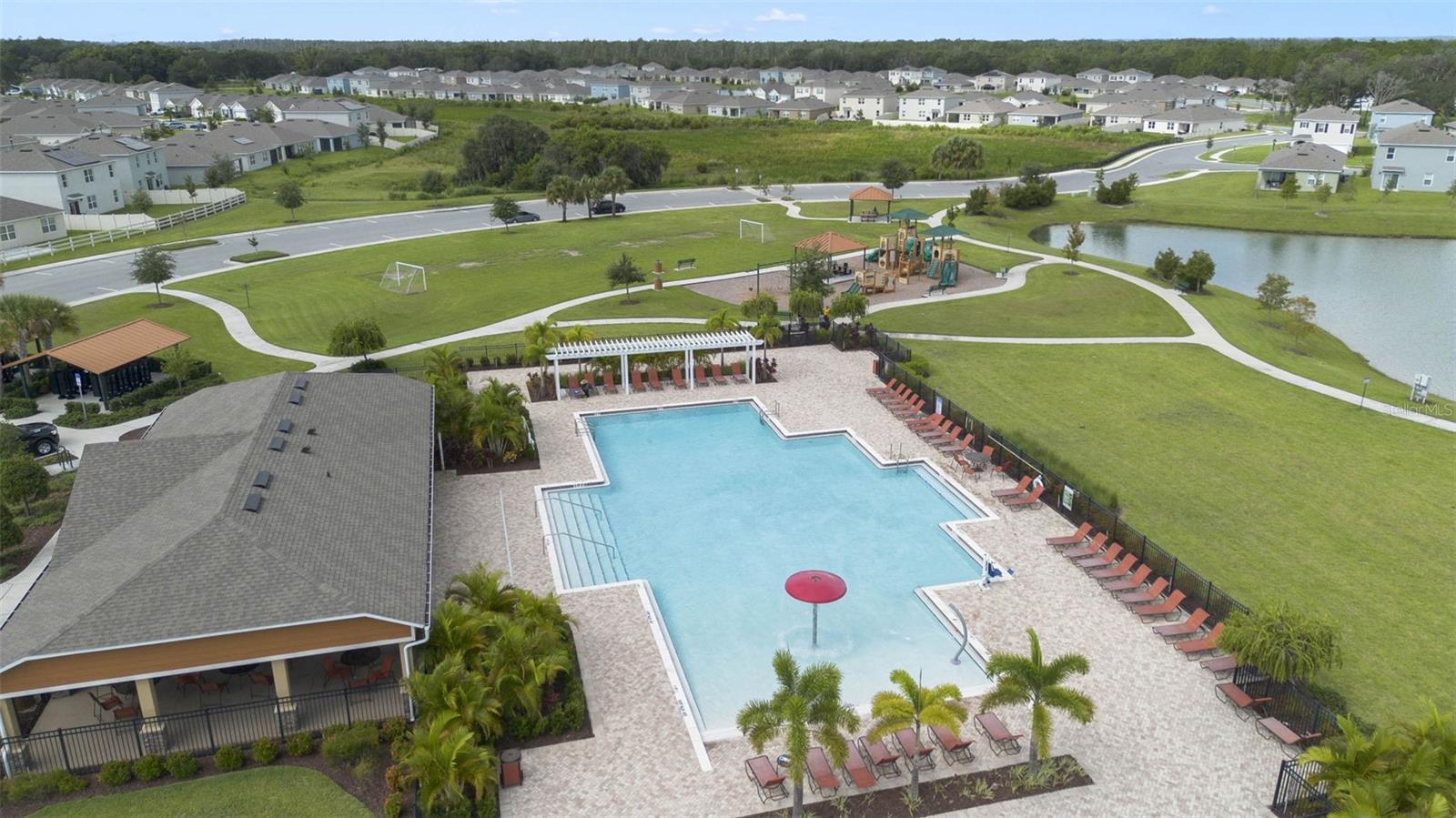 LAKE CHARLES RESIDENCE / CHARLES COVE - Residential