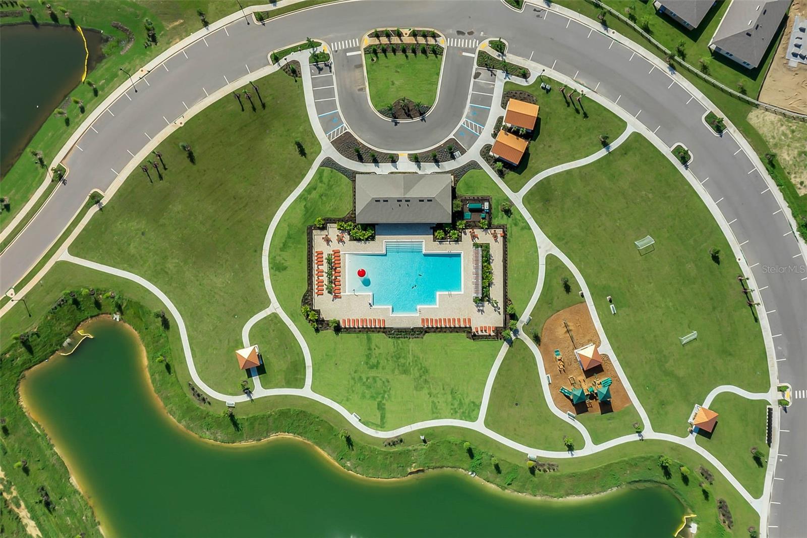 LAKE CHARLES RESIDENCE / CHARLES COVE - Residential