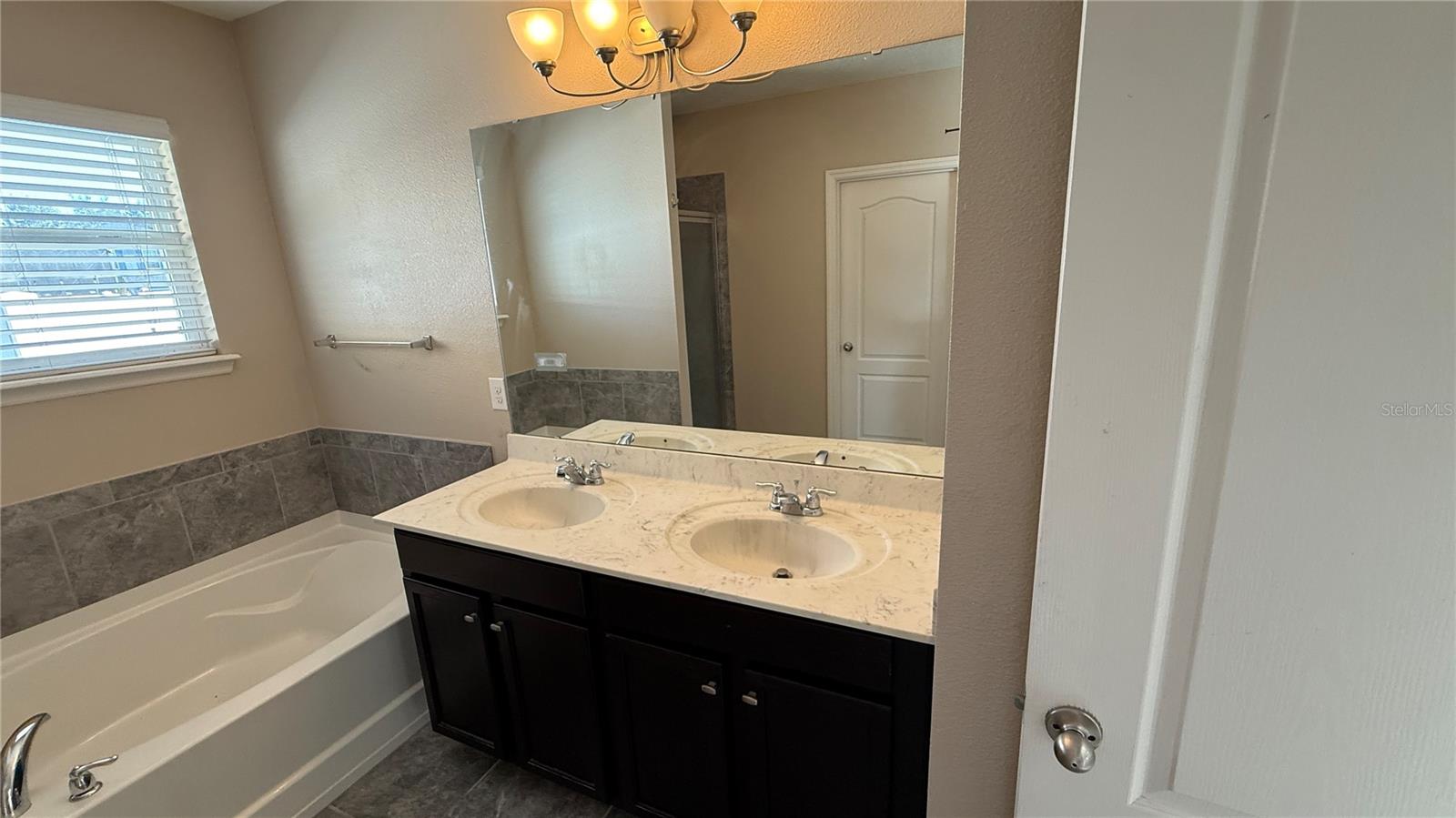 OAK BEND REP - Residential Lease