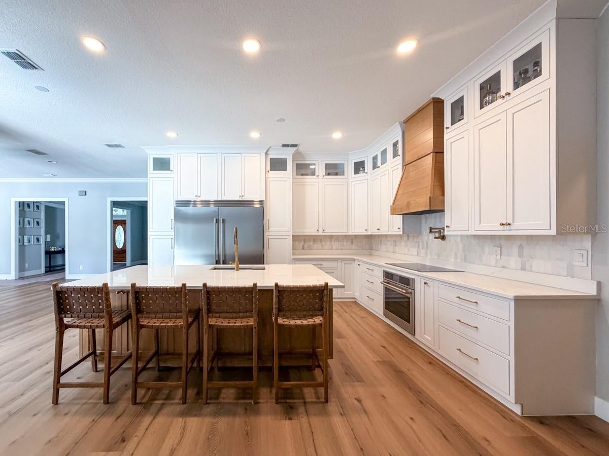 5806 AUDUBON MANOR BOULEVARD