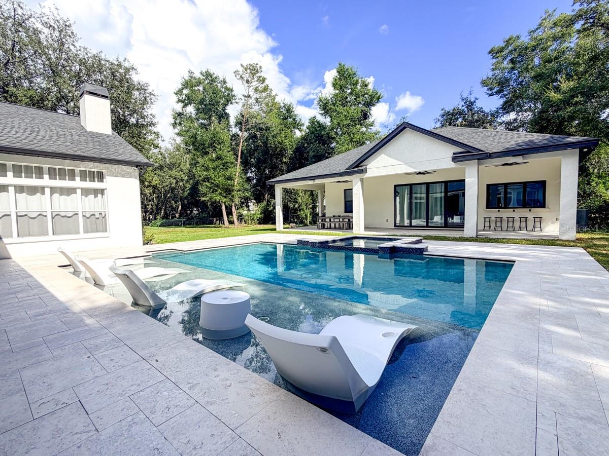 5806 AUDUBON MANOR BOULEVARD