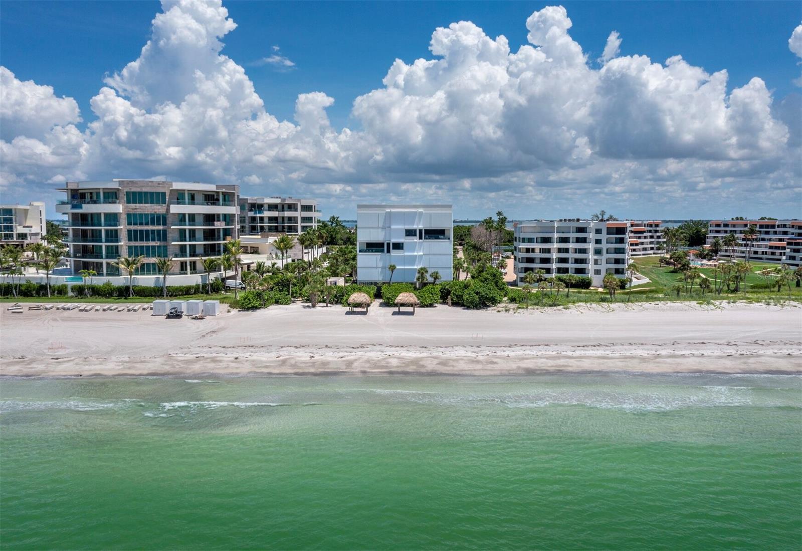 TENCON BEACH - Residential