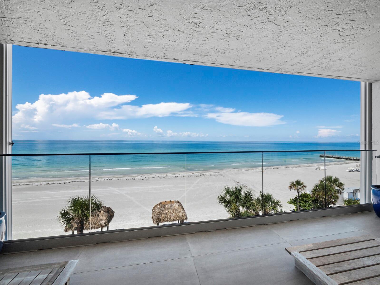 TENCON BEACH - Residential