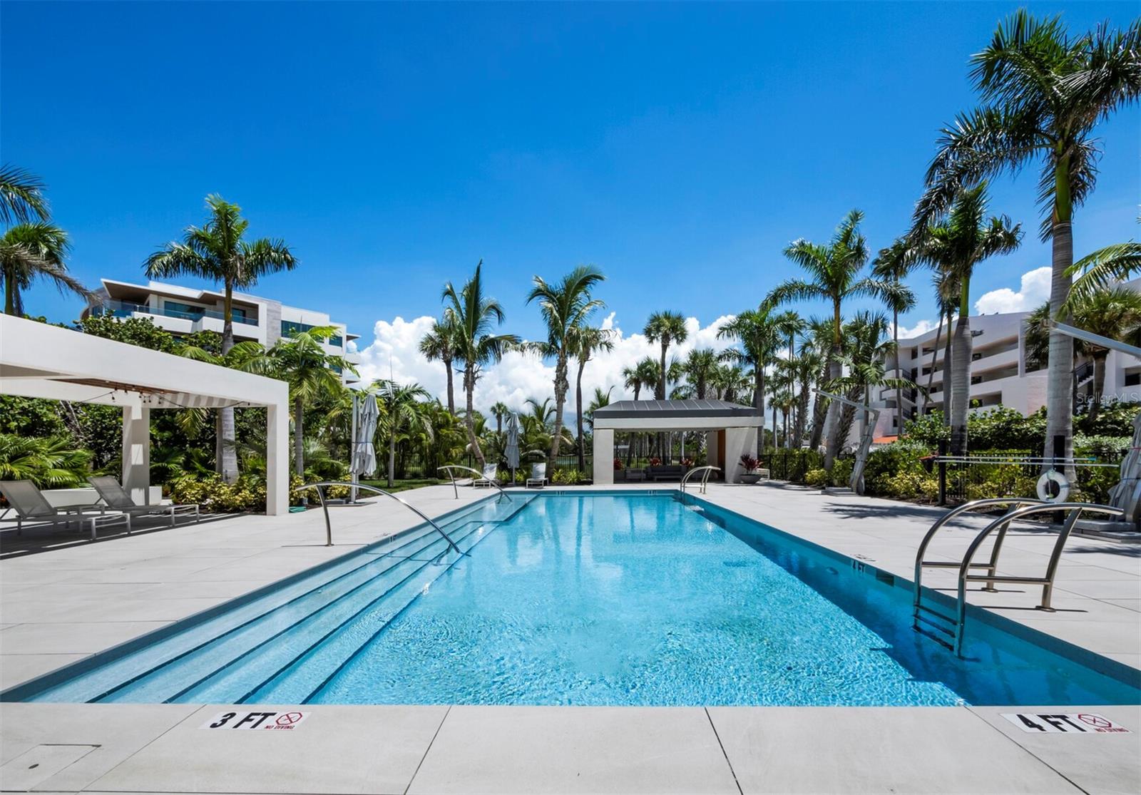 TENCON BEACH - Residential
