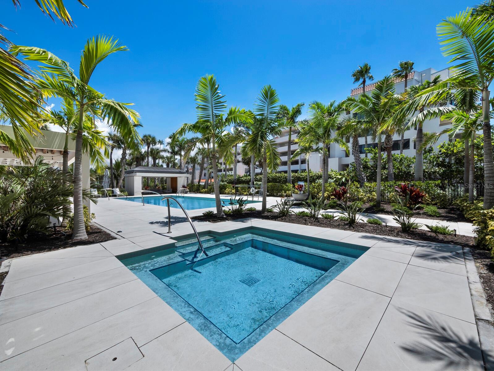 TENCON BEACH - Residential