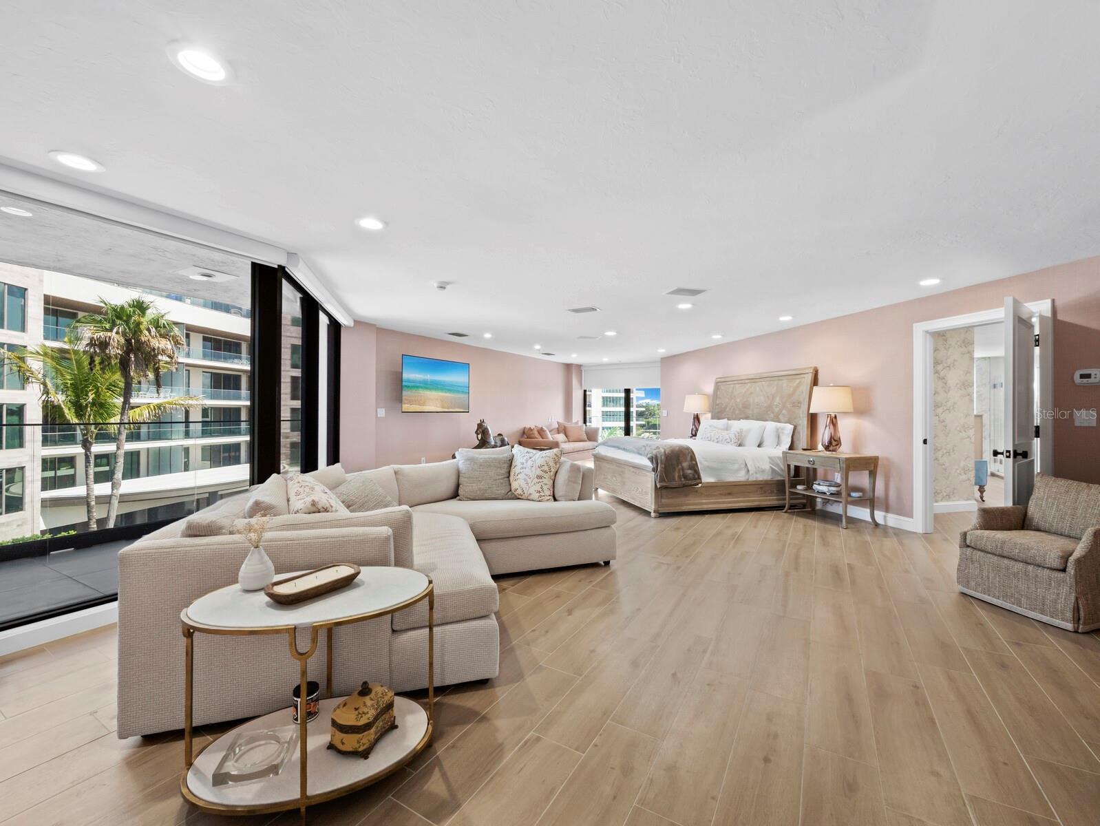 TENCON BEACH - Residential